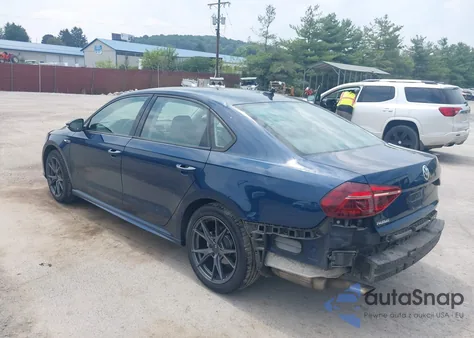 2018 Volkswagen Passat z USA, uszkodzony, nr VIN 1VWAA7A38JC039791